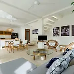 Villa Jasmine - Stroll To The Beach, Shops And Spas